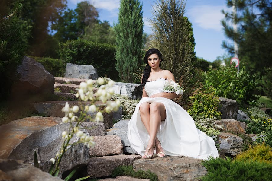 Fotógrafo de casamento Oleg Shelomencev (oshelomentsev). Foto de 5 de dezembro 2015