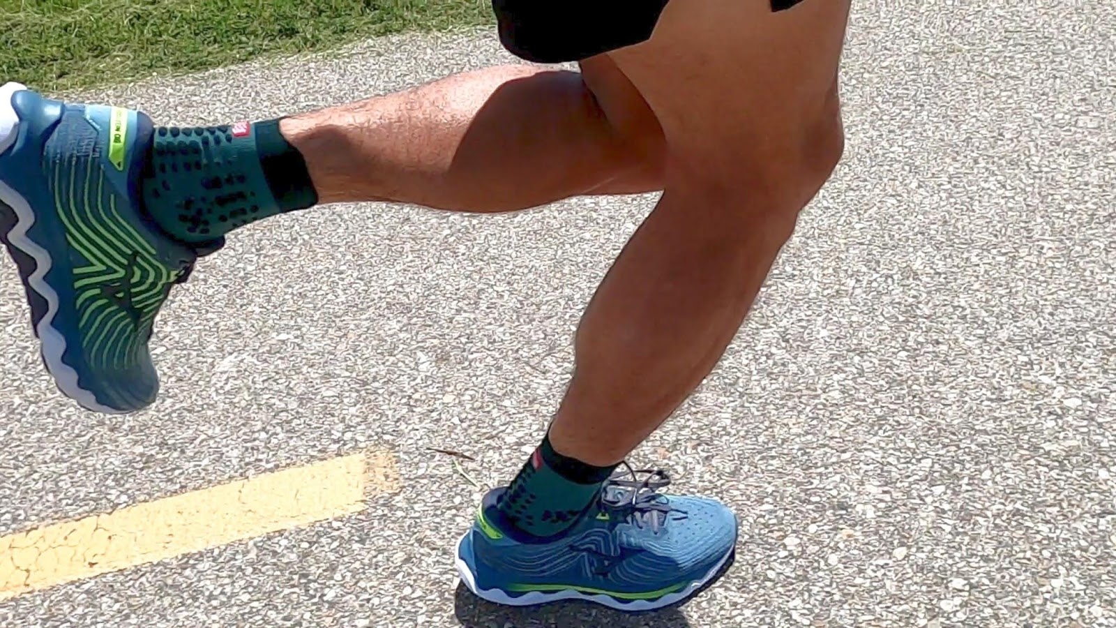 Road Trail Run: Mizuno Wave Horizon 6 Multi Tester Review: A Giant and ...