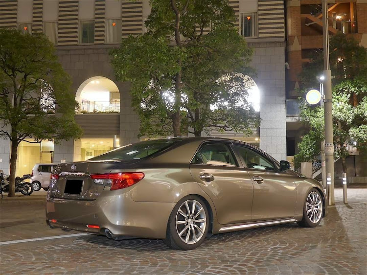 マークXのマークX 130系・2GR-FSE・純正スタイルが好き・電車スタイルに関するカスタム事例の投稿画像3枚目