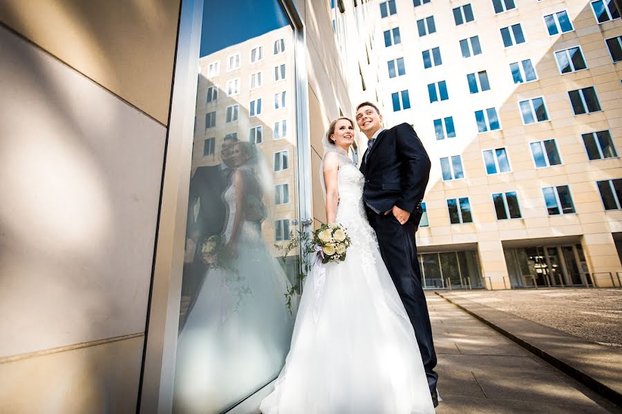 Fotógrafo de bodas Juri Khačadurov (elegantehochzeit). Foto del 6 de febrero 2023