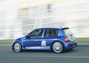 A 2005 Renault Clio V6 (Phase 2).