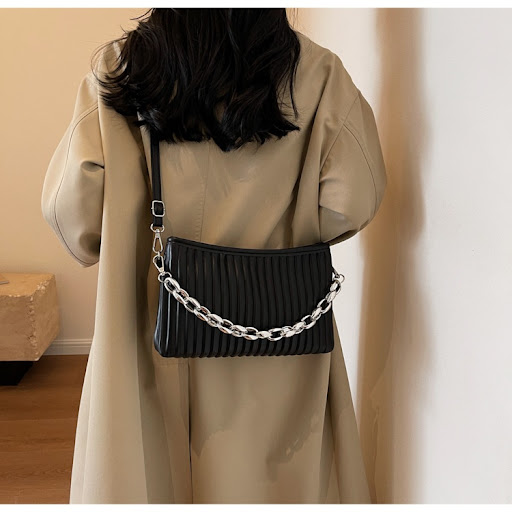 Title 14, Womens Textured Pleated Chain Shoulder Messeng...