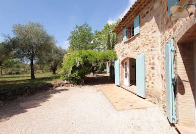 Villa with pool and terrace 3