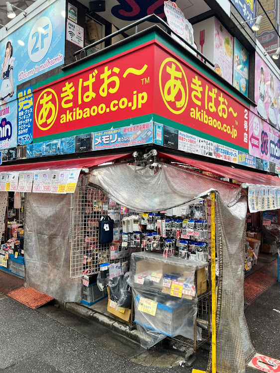 ハイエースバンのラーメン・ハイエースでお出かけ・アップガレージ巡り・秋葉原散策に関するカスタム事例の投稿画像30枚目
