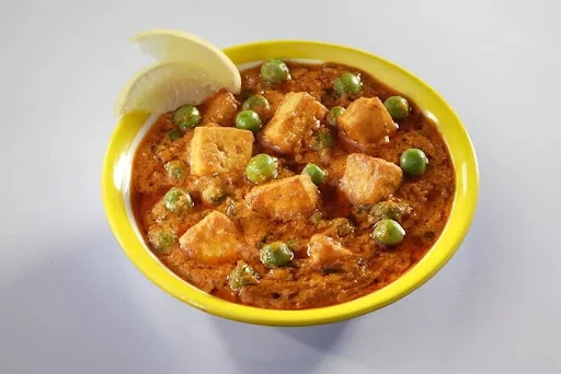 Matar Paneer