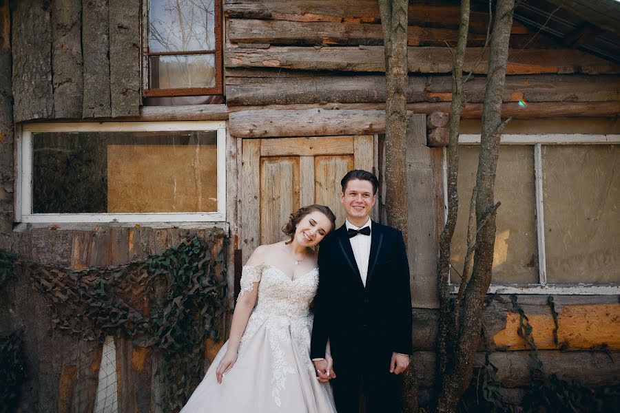 Fotógrafo de casamento Ksyusha Ostapenko (sjana). Foto de 1 de agosto 2018