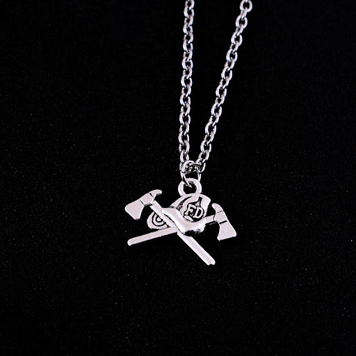 Title 1, Fashion Personality Skull Short Necklace. Expre...