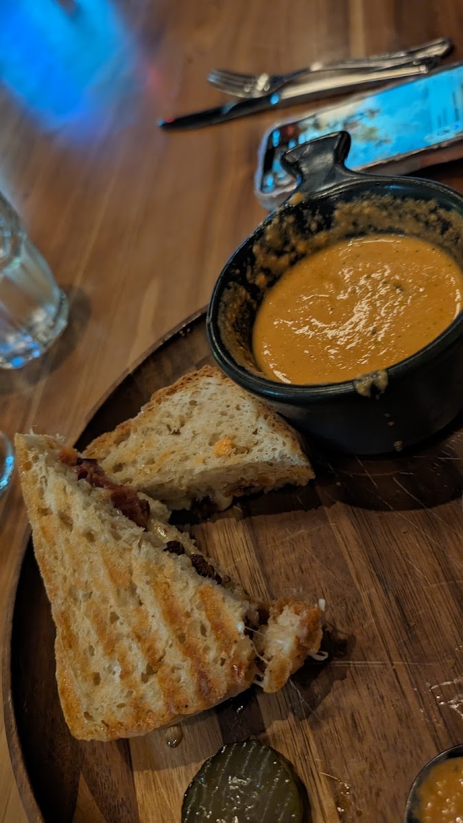 The thick, crispy, tasty gf grilled cheese and tomato soup