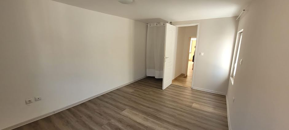 Location  maison 4 pièces 82 m² à Castelnaudary (11400), 680 €