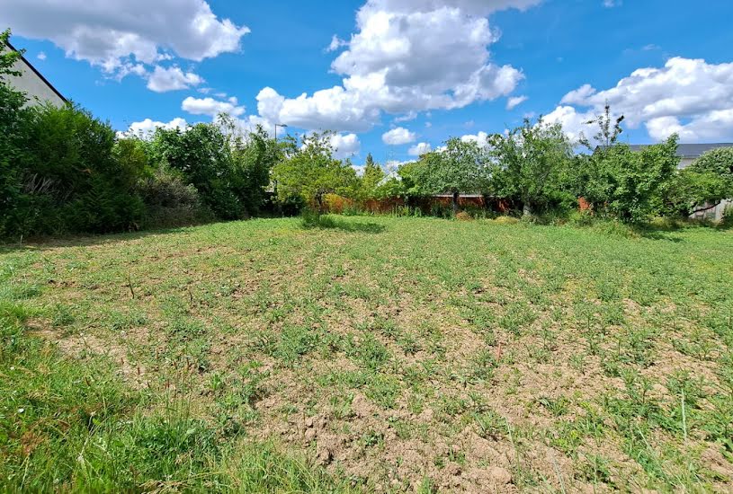  Vente Terrain à bâtir - 1 209m² à Saint-Cyr-sur-Loire (37540) 