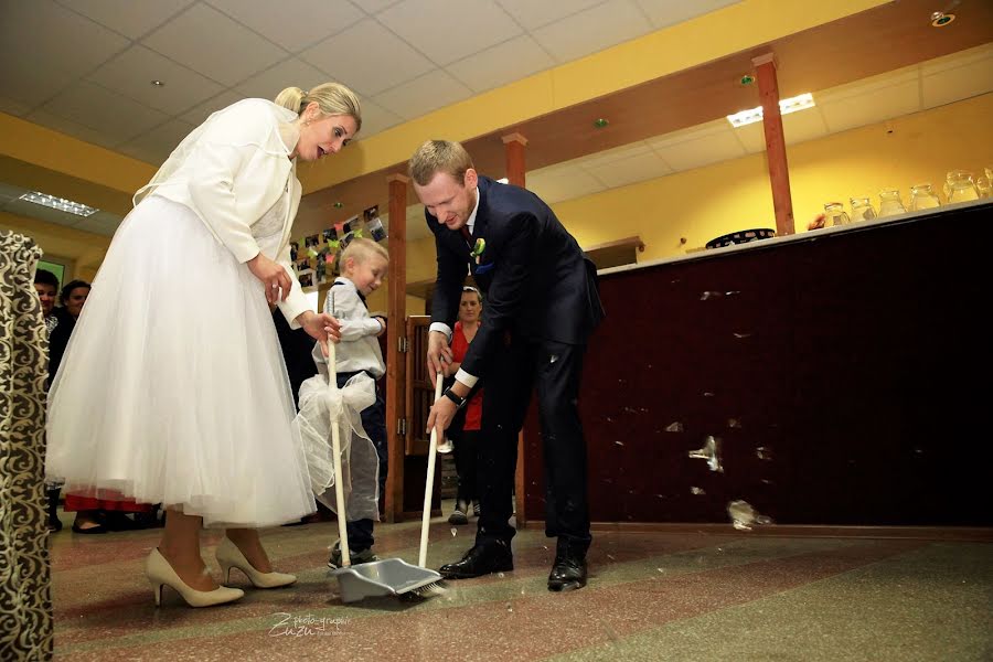 Fotógrafo de bodas Zuzana Kondeková (zuzuphotographic). Foto del 16 de abril 2019