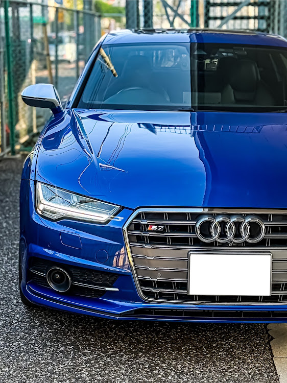 S7 スポーツバックのAudi・S7スポーツバック・またいつかに関するカスタム事例の投稿画像1枚目