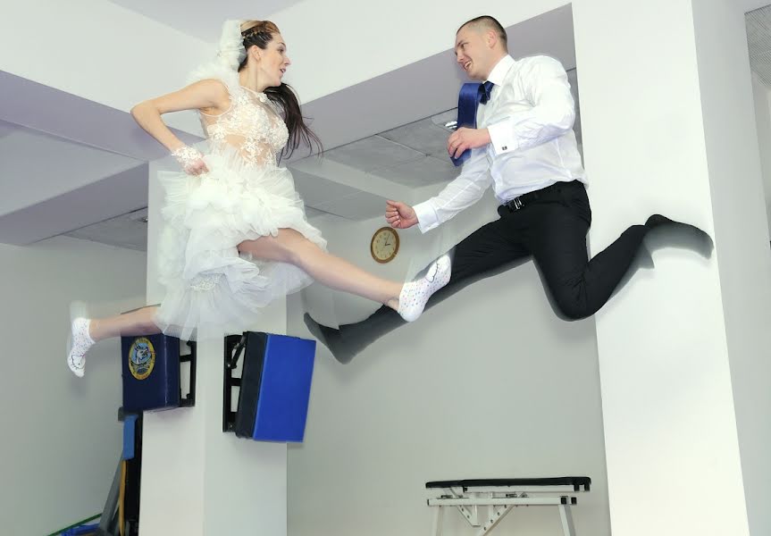 Fotografo di matrimoni Vladimir Lapushnyak (lvladimir). Foto del 9 aprile 2013
