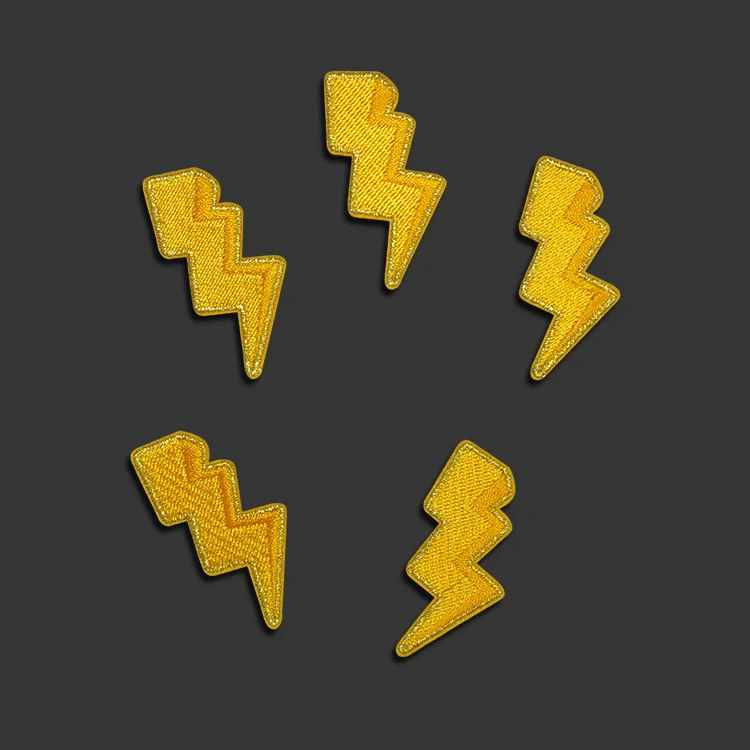 Iron Golden Edge Lightning İşlemeli Yama, kıyafetlerinize altın ve yıldırım dokunuşu katın. Kaliteli ve kolay uygulanabilen bir yama.