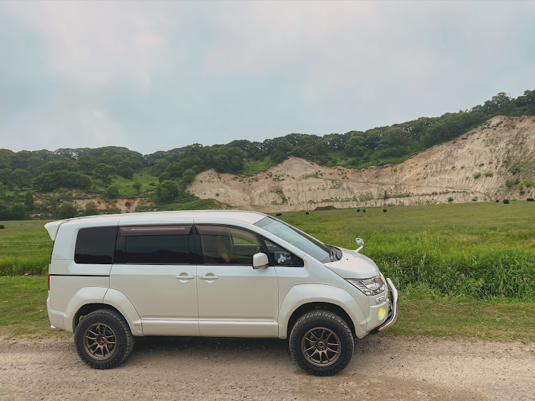 デリカD:5のデリカD:5・車検に向けて・田舎の風景・ハンバーガー屋・北海道に関するカスタム事例の投稿画像3枚目