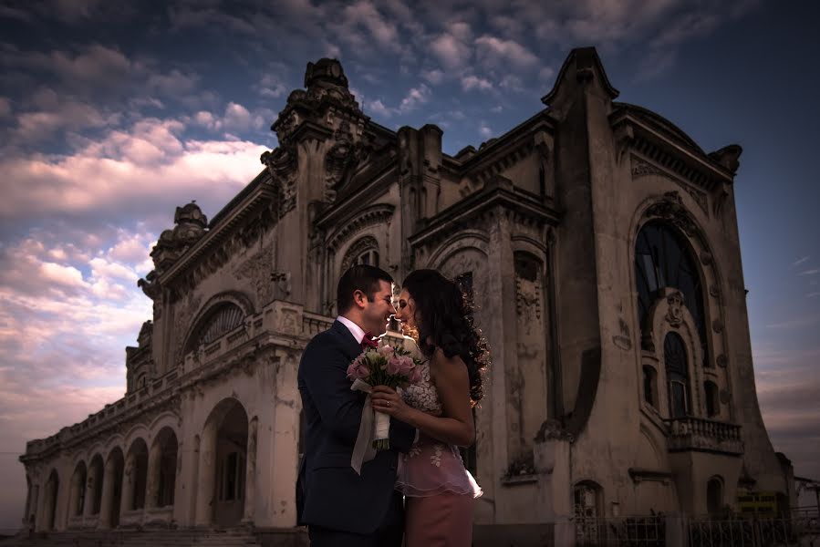 Fotógrafo de casamento Cosmin Calispera (cosmincalispera). Foto de 15 de março 2018