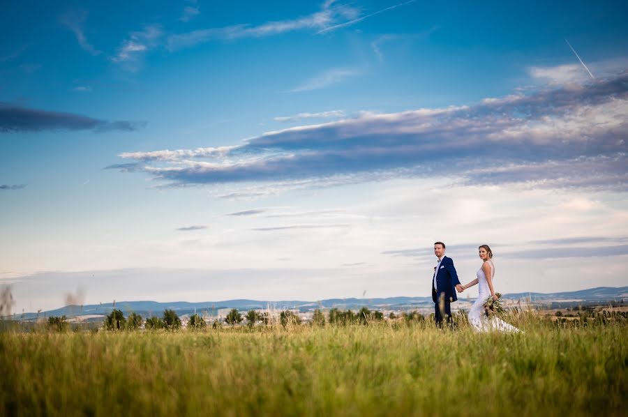 Fotógrafo de casamento Jakub Viktora (viktora). Foto de 17 de agosto 2019