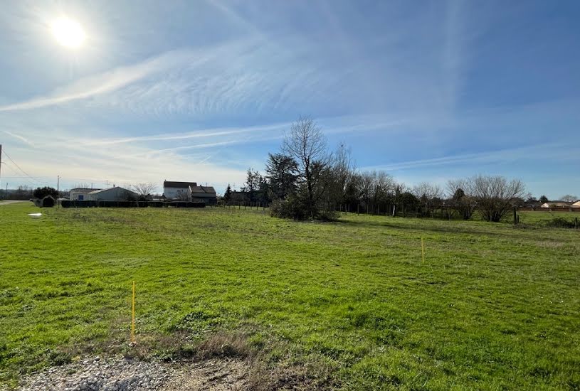  Vente Terrain + Maison - Terrain : 1 200m² - Maison : 90m² à Saint-Pierre-d'Eyraud (24130) 