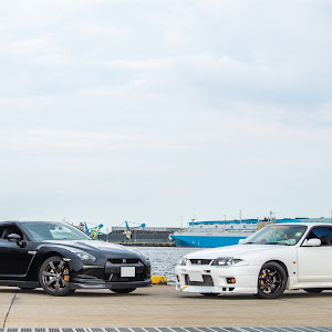 スカイライン R33