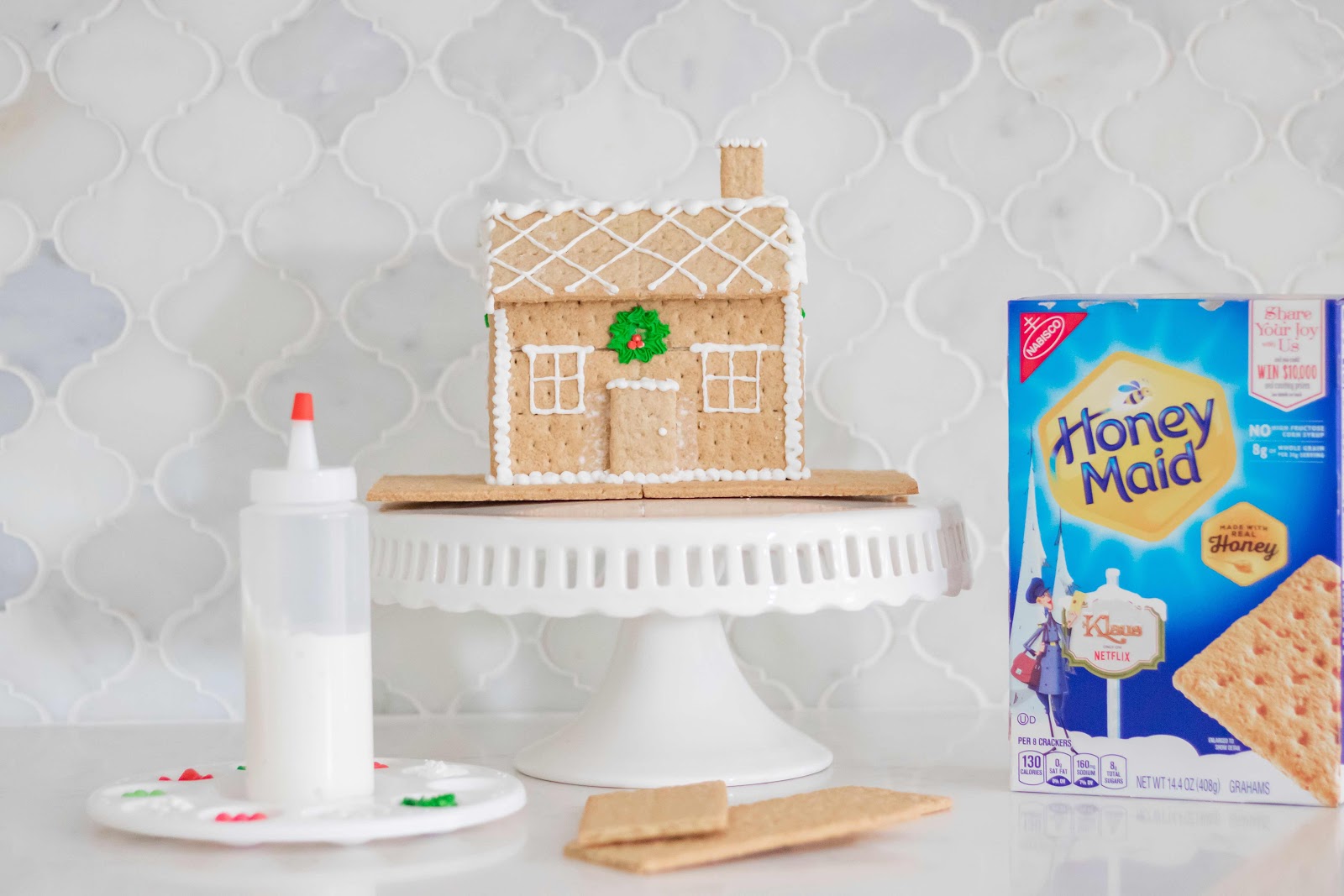 Graham Cracker Gingerbread Houses with Honey Maid!