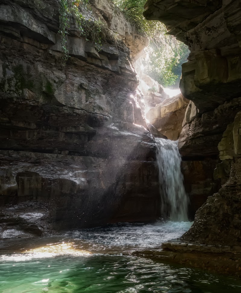 La grotta urlante di Luca160