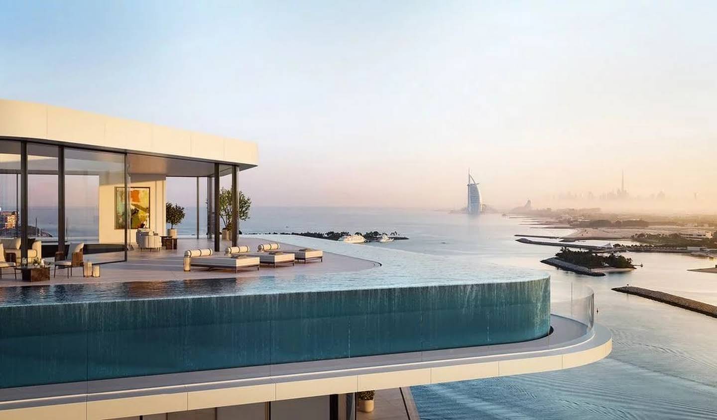 Apartment with pool Dubai