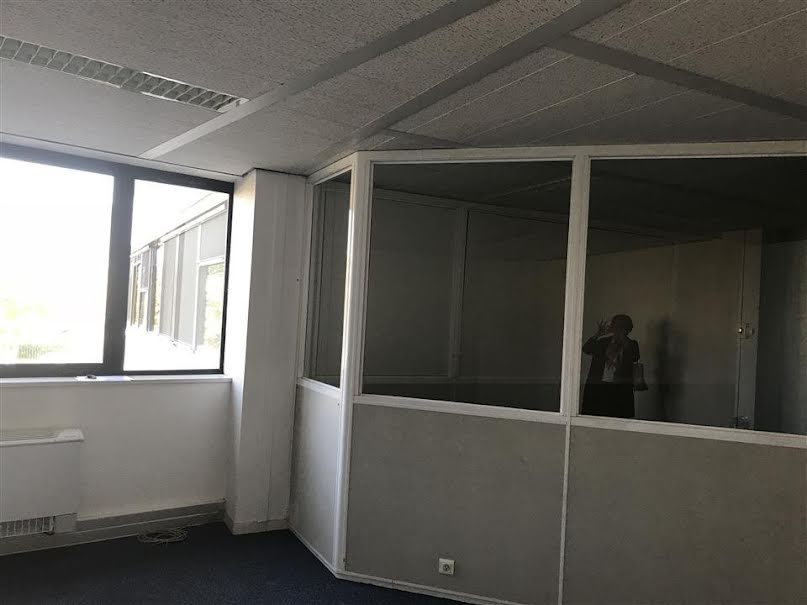 Location  locaux professionnels  65 m² à Toulouse (31000), 872 €