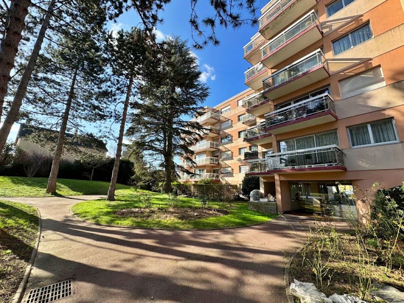 Vente appartement 2 pièces 49 m² à Livry-Gargan (93190), 175 000 €