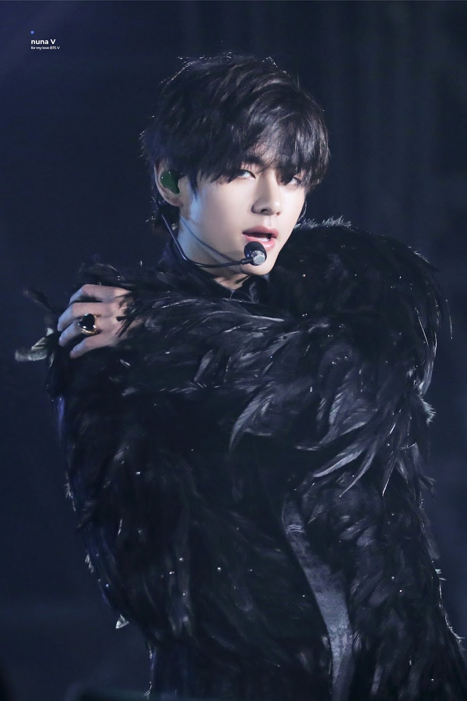 BTS V's Fallen Angel "Singularity" From The Final Concert Gets Praised