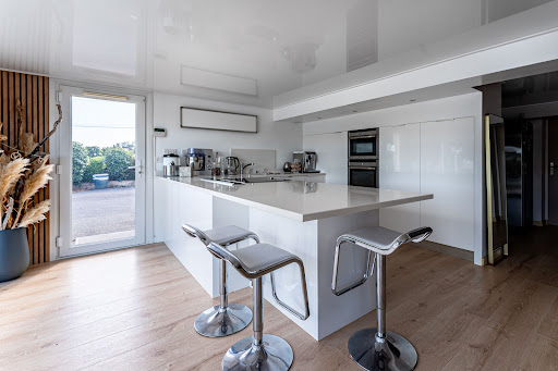 House with pool and terrace 5