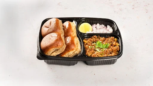 Keema Mutter Pav