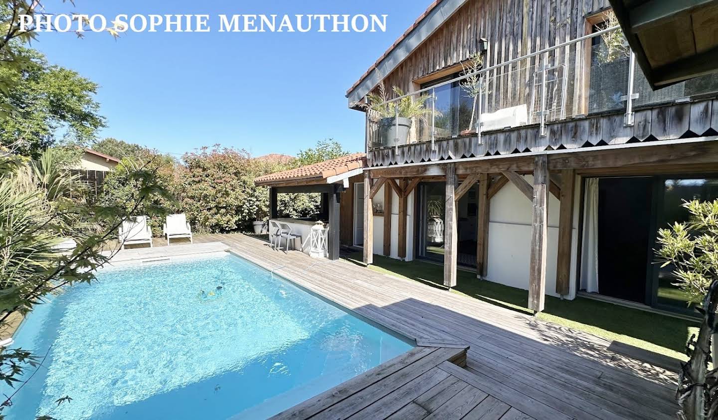 Maison avec piscine et terrasse Soustons