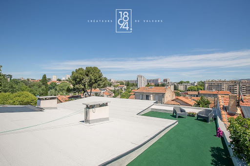 Maison avec piscine et terrasse 3