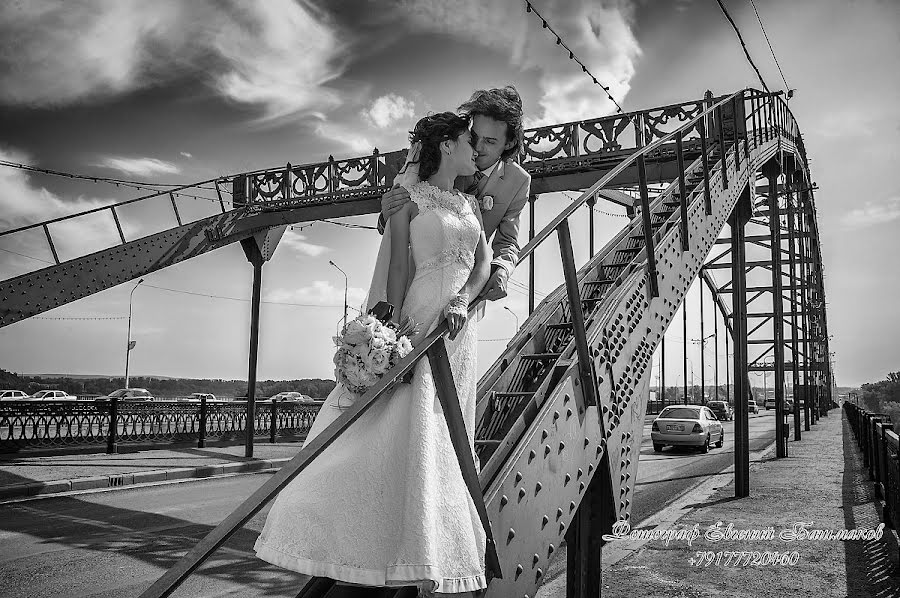 Wedding photographer Evgeniy Bashmakov (ejeune). Photo of 30 October 2013