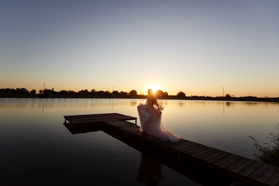 Fotograful de nuntă Dmitriy Shevchenko (allatrust). Fotografia din 17 septembrie 2019