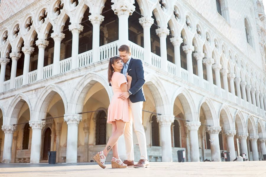 Fotógrafo de casamento Andrii Krupenko (andrkrupenko). Foto de 8 de julho 2019