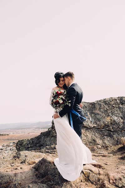 Fotograful de nuntă Maksim Pakulev (pakulev888). Fotografia din 2 mai 2018