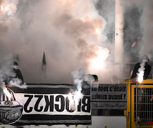 📷 Zoveelste supportersactie: Charleroi-aanhang gaat met vuurwerk en tennisballen voor snelheidsrecord tegen KVM