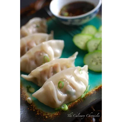 Chicken Steamed Momos With House Momos Chilli Dip And Mayonnaise Dip