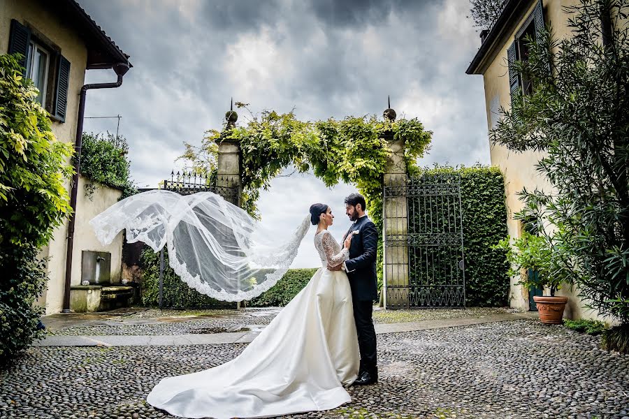 Fotografo di matrimoni Daniele Cortinovis (cortinovisfoto). Foto del 25 marzo 2021