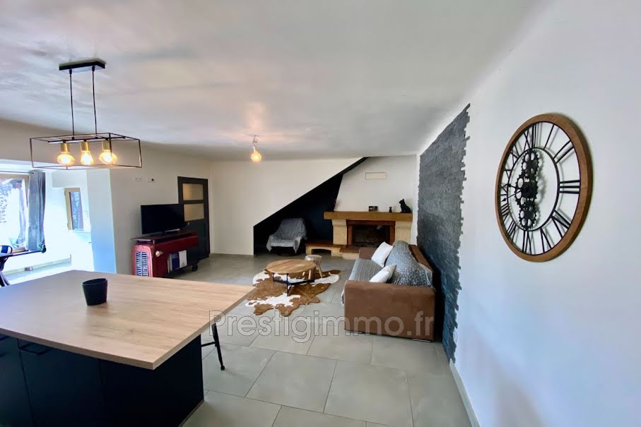 Vente maison 8 pièces 206.39 m² à Valderoure (06750), 370 000 €