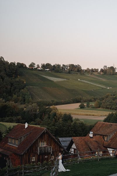 Fotografo di matrimoni Elena Petrova (petrovaelena). Foto del 28 giugno 2020