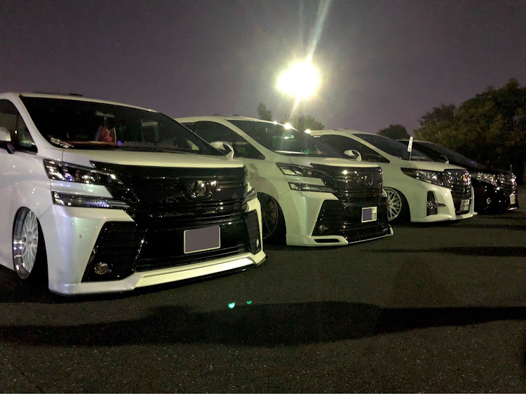 ヴェルファイアの武装☠️戦線・全日輩会、関輩東、東輩海、東輩北、関輩西、蝦輩夷・輩会1周年祭・若洲・ワゴニスト撮影に関するカスタム事例の投稿画像7枚目