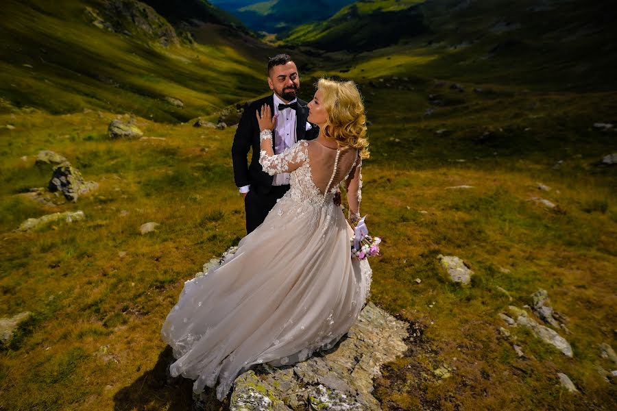 Wedding photographer Mihai-Marius Hulea (mario84). Photo of 12 October 2022