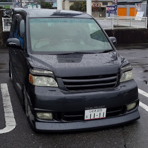 ヴォクシー
