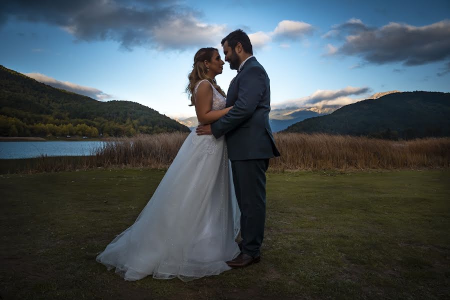 Fotografo di matrimoni Απόστολος Βακιρτζής (theasisdigital). Foto del 13 marzo 2022