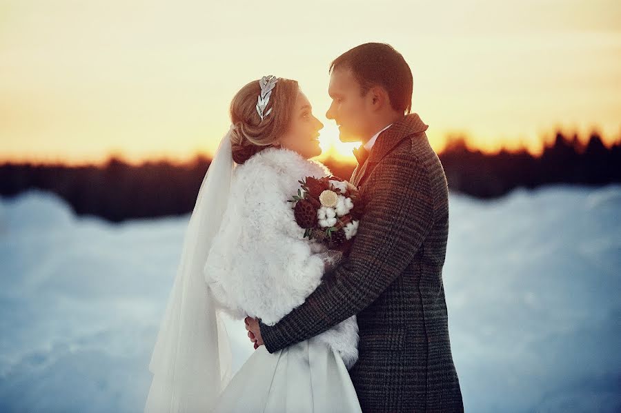 Wedding photographer Artem Likharev (katakaha). Photo of 8 December 2015