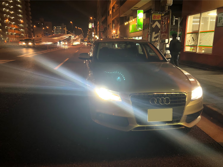 A4 セダンの洗車・タイヤ交換・アウディ・a4に関するカスタム事例の投稿画像2枚目