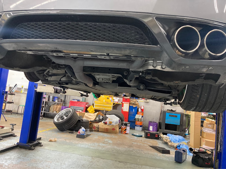 NISSAN GT-RのR35・DIY・クール レーシング・後期仕様・9月もよろしくお願いしますに関するカスタム事例の投稿画像2枚目