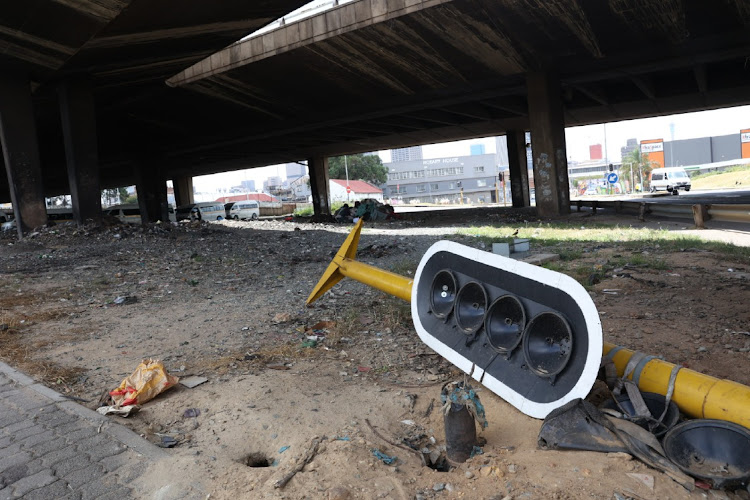 A traffic light on Mooi Street in Johannesburg was pushed over so its electrical cables could be stolen. File image